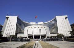 外媒：印度劫匪冒充央行官员拦截运钞车劫走7